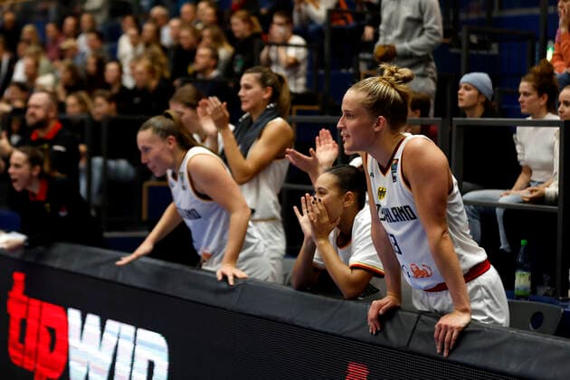 24.11.2022, Qualifikation FIBA Basketball Damen EM 2023, Deutschland-Bosnien und Herzegowina, 13, Leonie Fiebich, Deutschland Weißenfels Stadthalle Weißenfels Sachsen-Anhalt Germany