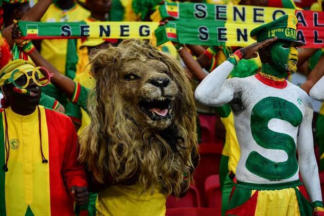 Sport Bilder des Tages RECORD DATE NOT STATED FIFA World Cup, WM, Weltmeisterschaft, Fussball Qatar 2022 Qatar vs Senegal Fans o Aficion during the game Qatar vs Senegal, Corresponding to Group A of the FIFA World Cup Qatar 2022, on Al Thumama Stadium, Doha, November 25, 2022. <br><br> Fans o Aficion durante el partido Catar vs Senegal, correspondiente al Grupo A de la Copa Mundial de la FIFA Qatar 2022, en el Estadio Al Thumama, Doha, el 25 de noviembre de 2022. DOHA QATAR QATAR  Copyright: xIsaacxOrtizx 20221125_10482