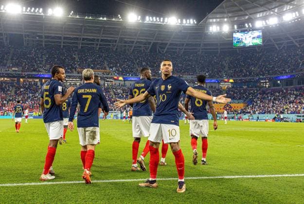 France v Denmark 2022 FIFA World Cup, WM, Weltmeisterschaft, Fussball 26 11 2022. Match 23 Goal 2-1 Kylian Mbappe (10) of France scores a goal and celebrates during the 2022 Fifa World Cup match between France and Denmark at Stadium 974, Doha, Qatar on 26 November 2022. Editorial use only , Copyright: xNigelxKeenex PSI-16410-0045