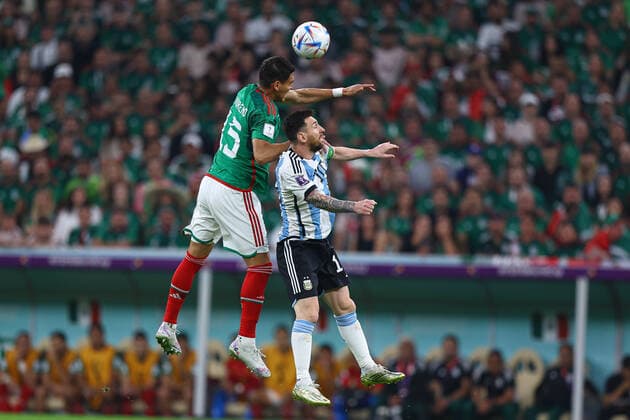 2022.11.26 Lusail pilka nozna Mistrzostwa Swiata w Katarze Katar 2022 Argentyna - Meksyk N z Hector Moreno, Lionel Messi Foto Pawel Andrachiewicz PressFocus 2022.11.26 Lusail Football - 2022 FIFA World Cup, WM, Weltmeisterschaft, Fussball in Qatar Argentina - Mexico Hector Moreno, Lionel Messi Credit: Pawel Andrachiewicz PressFocus NEWSPIX.PL --- Newspix.pl  20221126_PF_PA208