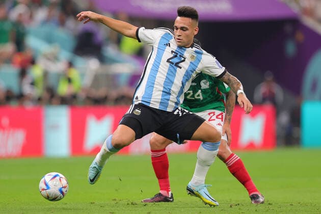 Lautaro Martinez of Argentina controls the ball during the FIFA World Cup, WM, Weltmeisterschaft, Fussball Qatar 2022 Group C match between Argentina and Mexico at Lusail Stadium, Lusail, Qatar on 26 November 2022. Copyright: xPeterxDovganx 34640033