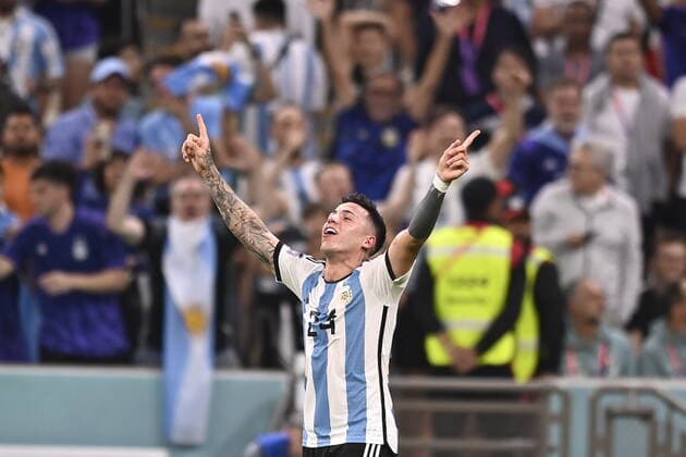 Foto Fabio Ferrari LaPresse 26 Novembre 2022 Qatar - - Calcio - Qatar 2022 - Coppa del Mondo Fifa - Argentina vs Messico - Gruppo C - Fase a Gironi - Lusail Stadium. Nella foto: esultanza Enzo Fernandez November 26, 2022 , Qatar - sport - Soccer - Qatar 2022- FIFA World Cup, WM, Weltmeisterschaft, Fussball - Argentina vs Mexico - Group C - group stage - Lusail Stadium. In the pic: Enzo Fernandez  Copyright: xFabioxFerrari LaPressex