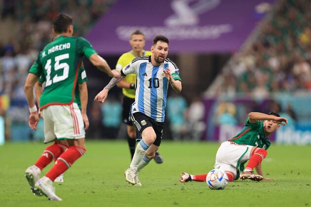 Football - FIFA World Cup, WM, Weltmeisterschaft, Fussball - Group C - Argentina v Mexico 26th November 2022 - FIFA World Cup - Group C - Argentina v Mexico - Lionel Messi of Argentina - Photo: Simon Stacpoole Offside. Doha Qatar Copyright: xSimonxStacpoolexOffside