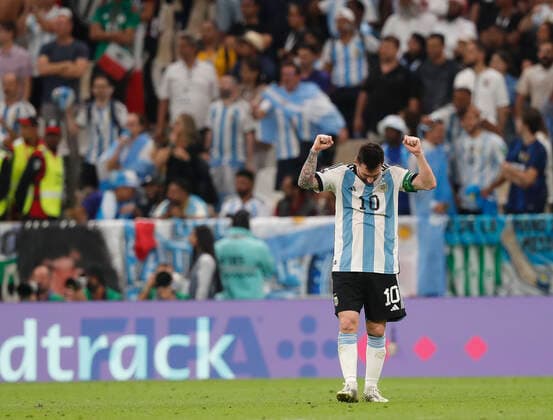 Argentina v Mexico 2022 FIFA World Cup, WM, Weltmeisterschaft, Fussball Lionel Messi of Argentina celebrates at full time during the 2022 FIFA World Cup Group C match at Lusail Stadium, Lusail Content Not Available For UK Newspapers Copyright: xPaulxChestertonx FIL-17646-0184 UK Newspapers OUT
