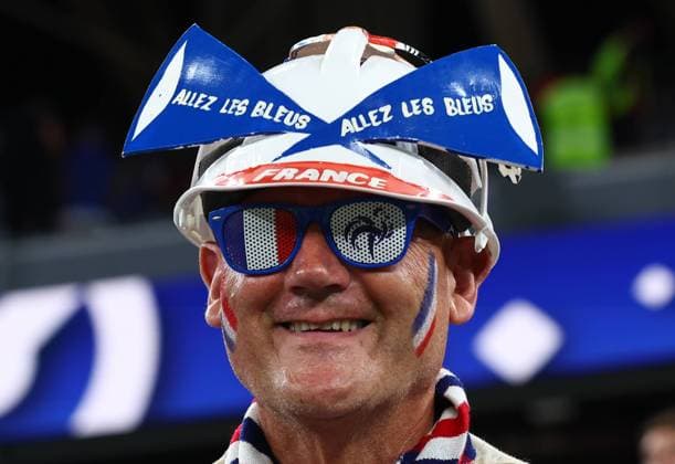 Doha, Qatar, 26th November 2022. French fans during the FIFA World Cup, WM, Weltmeisterschaft, Fussball 2022 match at Stadium 974, Doha. Picture credit should read: David Klein Sportimage EDITORIAL USE ONLY. No use with unauthorised audio, video, data, fixture lists, club league logos or live services. Online in-match use limited to 120 images, no video emulation. No use in betting, games or single club league player publications. SPI-2066-0008