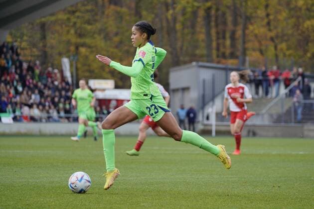 Flyeralarm Frauenbundesliga - 1. FC Koeln v VfL Wolfsburg Sveindis Jonsdottir ( 23 Wolfsburg ) during the Flyeralarm Frauenbundesliga game between 1. FC Koeln and VfL Wolfsburg at Franz-Kremer-Stadion in Cologne, GERMANY. Julia Kneissl SPP Copyright: xJuliaxKneissl SPPx julia_christin_kneissl_sports_press_photo_175074