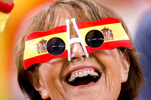 spain vs germany AL-KHOR, AK - 27.11.2022: SPAIN VS GERMANY - Fans during a match between Spain and Germany, valid for the group stage of the World Cup, held at Al Bayt Stadium in Al-Khor, Qatar. (Photo: Marcelo Machado de Melo Fotoarena) x2300349x  MarceloxMachadoxdexMelo