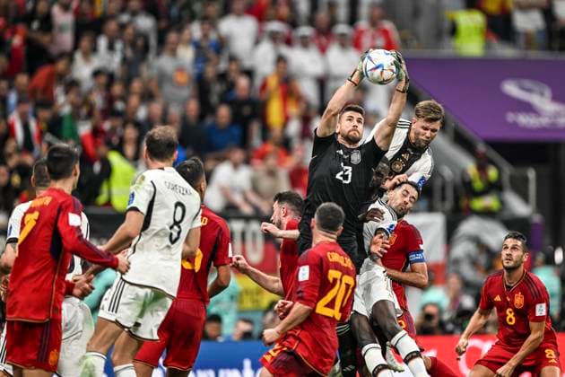 spain vs germany AL-KHOR, AK - 27.11.2022: SPAIN VS GERMANY - Unai Simón of Spain during a match between Spain and Germany, valid for the group stage of the World Cup, held at Al Bayt Stadium in Al-Khor, Qatar. (Photo: Richard Callis Fotoarena) x2300491x  RichardxCallis
