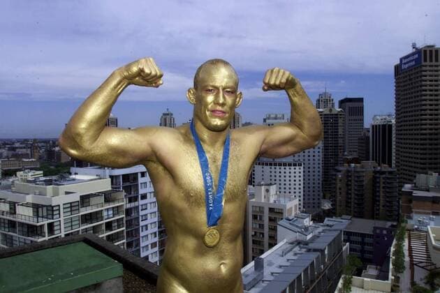 OS I SYDNEY 2000. BROTTNING GREKISK-ROMERSK, 97 KG. SEGRAREN MIKAEL LJUNGBERG, BROTTARE SVERIGE, KROPPSMALAD I GULD MED SYDNEYS SKYLINE I BAKGRUNDEN. 2000-09-27 (c) HAMMARSTRÖM NICLAS Aftonbladet IBL Bildbyra * * * EXPRESSEN OUT * * * AFTONBLADET 7350 Sydney Australien brottning x2512x *** SYDNEY 2000 Olympics Wrestling GREEK ROMAN, 97 KG SEAL MIKAEL LJUNGBERG, Wrestler SWEDEN, GOLDEN BODY WITH SYDNEYS SKYLINE IN THE BACK 2000 09 27 c HAMMARSTRÖM NICLAS Aftonbladet IBL Bildbyra EXPRESSEN OUT AFTONBLADET 7350 Sydney Australia wrestling x2512x  Copyright: xNiclasxHammarström Aftonbladet TTx