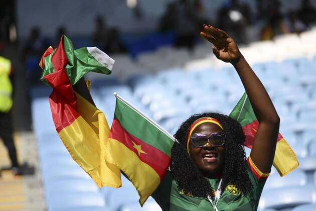 Supporters du Cameroun - Ambiance FOOTBALL : Cameroun vs Serbie - Groupe G - coupe du Monde Qatar 2022 - 28 11 2022 JBAutissier Panoramic 