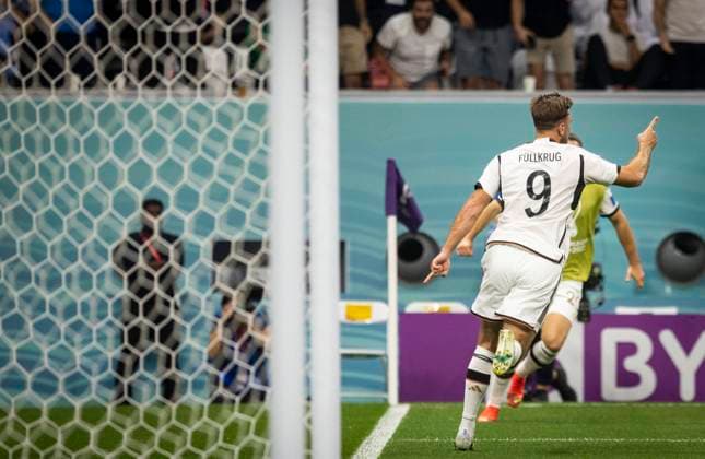 Doha, Qatar. 27th Nov, 2022. Torjubel: Niclas Füllkrug (Deutschland) Germany - Spain Deutschland - Spanien World Cup 2022 in Qatar 27.11.2022 Credit: Moritz Müller