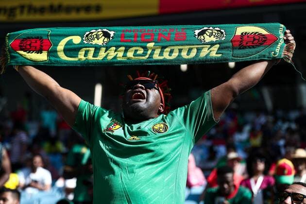 Mandatory Credit: Photo by Michael Zemanek Shutterstock (13634919cs) Cameroon fans cheer before kick-off Cameroon v Serbia, FIFA World Cup, WM, Weltmeisterschaft, Fussball 2022, Group G, Football, Al Janoub Stadium, Al Wakrah, Qatar - 28 Nov 2022 Editorial Use Only Cameroon v Serbia, FIFA World Cup 2022, Group G, Football, Al Janoub Stadium, Al Wakrah, Qatar - 28 Nov 2022 Editorial Use Only  Copyright: xMichaelxZemanek Shutterstockx 13634919cs