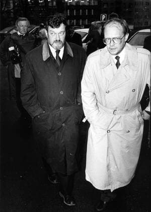 Göteborg 1991-11-28 Gunnar Gren - Begravningen - Lars-Ake Skager och Jörgen Linder