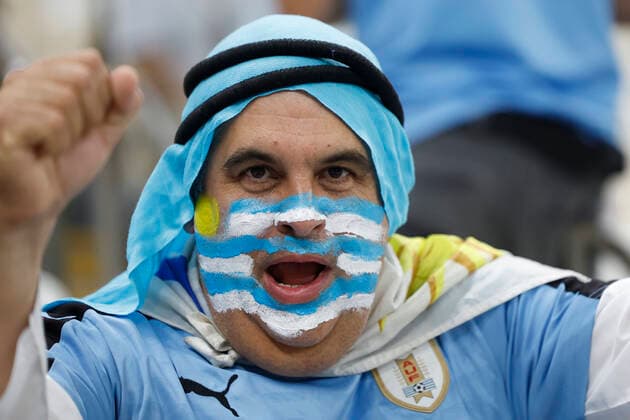 A fan of Uruguay during a FIFA World Cup, WM, Weltmeisterschaft, Fussball soccer match of the group phase between Portugal and Uruguay at Lusail stadium in Lusail, Qatar, 28 November 2022. World Cup: Portugal vs. Uruguay !ACHTUNG: NUR REDAKTIONELLE NUTZUNG!  Copyright: xJUANxIGNACIOxRONCORONIx GR1265 20221128-d25051fe05d09f2f38bb027c0c2be95cdf4abc0f