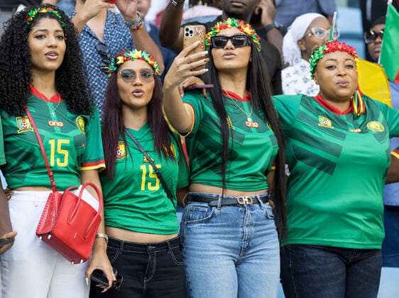 Cameroon v Serbia: Group G - FIFA World Cup, WM, Weltmeisterschaft, Fussball Qatar 2022 Cameroon fans during the World Cup match between Cameroon vs Serbia, in Al Wakra, Qatar, on November 28, 2022. Al Wakra Qatar  Copyright: xFotoxOlimpikx originalFilename:jastrzebowski-cameroon221128_npYOL.jpg