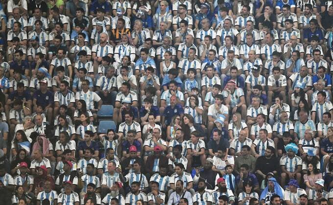 Qatar Soccer World Cup Poland - Argentina 8327420 30.11.2022 Argentina s fans watch the game during the Qatar 2022 World Cup Group C soccer match between Poland and Argentina at Stadium 974, in Doha, Qatar. Grigory Sysoev Sputnik Doha Qatar  Copyright: xGrigoryxSysoevx