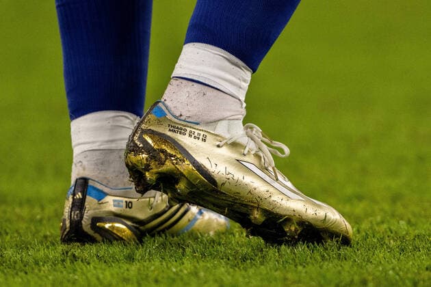 Sport Bilder des Tages 221130 Detailed view of the golden boots of Lionel Messi of Argentina during the FIFA World Cup, WM, Weltmeisterschaft, Fussball 2022 football match between Poland and Argentina on November 30, 2022 in Doha. Photo: Joel Marklund BILDBYRAN kod JM JM0396 bbeng fotboll football soccer fotball vm fotbolls-vm fotball-vm fotbolls-vm 2022 fifa world cup 2022 polen poland argentina skor fotbollsskor guldskor *** 221130 Detailed view of the golden boots of Lionel Messi of Argentina during the FIFA World Cup 2022 football match between Poland and Argentina on November 30, 2022 in Doha Photo Joel Marklund BILDBYRAN code JM JM0396 bbeng football football soccer fotball vm fotbols vm fotbols vm fotbols vm 2022 fifa world cup 2022 poland poland argentina shoes soccer shoes gold shoes,  Copyright: JOELxMARKLUND BB221130JM181