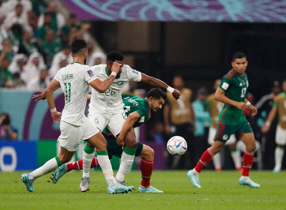 Saudi Arabia v Mexico 2022 FIFA World Cup, WM, Weltmeisterschaft, Fussball Orbelin Pineda of Mexico battles with Riyadh Sharahili of Saudi Arabia during the 2022 FIFA World Cup Group C match at Lusail Stadium, Lusail Content Not Available For UK Newspapers Copyright: xPaulxChestertonx FIL-17655-0098 UK Newspapers OUT