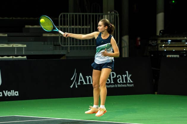 Credit Andorra Open 2022 - WTA, Tennis Damen 125 Dania Singur of Ukraine in action against Georgina Garcia Perez of Spain during the Credit Andorra Open Women s Tennis Association (WTA) tennis tournament at the Poliesportiu d Andorra in Andorra La Vella, Andorra on November 29, 2022 Andorra La Vella, Andorra  Copyright: xMartinxSilvaxCosentinox originalFilename:silvacosentino-daniasin221129_npnBT.jpg