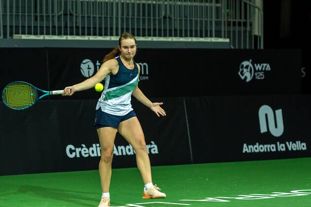 Credit Andorra Open 2022 - WTA, Tennis Damen 125 Dania Singur of Ukraine in action against Georgina Garcia Perez of Spain during the Credit Andorra Open Women s Tennis Association (WTA) tennis tournament at the Poliesportiu d Andorra in Andorra La Vella, Andorra on November 29, 2022 Andorra La Vella, Andorra  Copyright: xMartinxSilvaxCosentinox originalFilename:silvacosentino-daniasin221129_npyKS.jpg