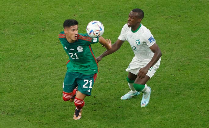 Saud Abdulhamid (R) of Saudi Arabia vies for the ball withUriel Antuna of Mexico during a group stage match of the Qatar 2022 Soccer World Cup between Saudi Arabia and Mexico at the Lusail stadium, Qatar 30 November 2022. Soccer World Cup: Saudi Arabia - Mexico !ACHTUNG: NUR REDAKTIONELLE NUTZUNG!  Copyright: xEstebanxBibax GR3451 20221130-7acb7474b03f1d972bbe5d395e9f6a760f6e1778