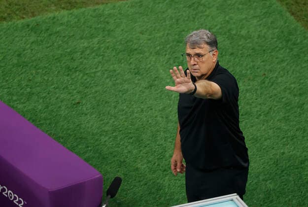 Mexico coach Gerardo Martino reacts during a group stage match of the Qatar 2022 Soccer World Cup between Saudi Arabia and Mexico at the Lusail stadium, Qatar 30 November 2022. Soccer World Cup: Saudi Arabia - Mexico !ACHTUNG: NUR REDAKTIONELLE NUTZUNG!  Copyright: xEstebanxBibax GR3445 20221130-16b1cb81f9c2e42aec05cc9e95738a41141270a6