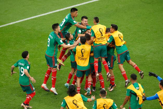Players of Mexico celebrate a goal by Luis Chavez during the FIFA World Cup, WM, Weltmeisterschaft, Fussball soccer match of the group phase between Saudi Arabia and Mexico at Lusail stadium, Qatar 30 November 2022. World Cup 2022: Saudi Arabia vs. Mexico !ACHTUNG: NUR REDAKTIONELLE NUTZUNG!  Copyright: xEstebanxBibax GR3285 20221130-e08ef87643dec5a8deccf1345ee75c4265c65e65