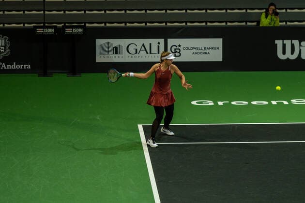 WTA, Tennis Damen Open Credit Andorra 2022 - WTA 125 - DAY 3 Sabine Lisicki of Germany in action against Alina Charaeva of Russia during the Credit Andorra Open Women s Tennis Association (WTA) tennis tournament at the Poliesportiu d Andorra in Andorra La Vella, Andorra on November 30, 2022 Andorra La Vella Andorra  Copyright: xMartinxSilvaxCosentinox originalFilename:silvacosentino-sabineli221130_npMwl.jpg