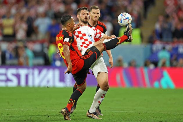 Bruno Petkovic of Croatia disputes the bid with Youri Tielemans of Belgium, during the match between Croatia and Belgium, for the 3rd round of Group F of the FIFA World Cup, WM, Weltmeisterschaft, Fussball Qatar 2022, Ahmad Bin Ali Stadium this Thursday 01. 30761 (Heuler Andrey SPP) Copyright: xHeulerxAndreyx xSPPx spp-en-HeAn-HADE1287