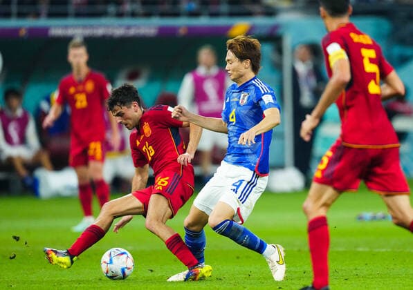 Mandatory Credit: Photo by Javier Garcia Shutterstock (13640384ap) Pedri of Spain is fouled by Ko Itakura of Japan Japan v Spain, FIFA World Cup, WM, Weltmeisterschaft, Fussball 2022, Group E, Football, Khalifa International Stadium, Ar-Rayyan, Qatar - 01 Dec 2022 Editorial Use Only Japan v Spain, FIFA World Cup 2022, Group E, Football, Khalifa International Stadium, Ar-Rayyan, Qatar - 01 Dec 2022 Editorial Use Only  Copyright: xJavierxGarcia Shutterstockx 13640384ap