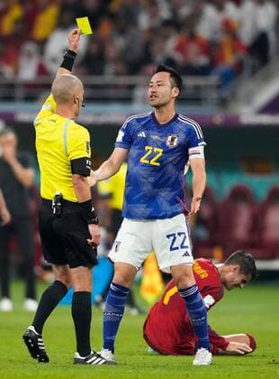 Mandatory Credit: Photo by Dave Shopland Shutterstock (13640378aj) Referee Victor Gomes shows Maya Yoshida of Japan the yellow card for a foul on Alvaro Morata of Spain even thought the Japanese player didn t touch the spaniard Japan v Spain, FIFA World Cup, WM, Weltmeisterschaft, Fussball 2022, Group E, Football, Khalifa International Stadium, Ar-Rayyan, Qatar - 01 Dec 2022 Editorial Use Only Japan v Spain, FIFA World Cup 2022, Group E, Football, Khalifa International Stadium, Ar-Rayyan, Qatar - 01 Dec 2022 Editorial Use Only  Copyright: xDavexShopland Shutterstockx 13640378aj
