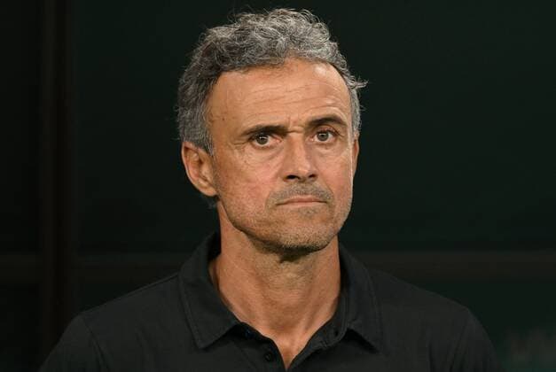 Russia Soccer World Cup Japan - Spain 8329383 01.12.2022 Spain s head coach Luis Enrique watches his players during the Qatar 2022 World Cup Group E soccer match between Japan and Spain, in Doha, Qatar. Grigory Sysoev Sputnik Doha Qatar  Copyright: xGrigoryxSysoevx