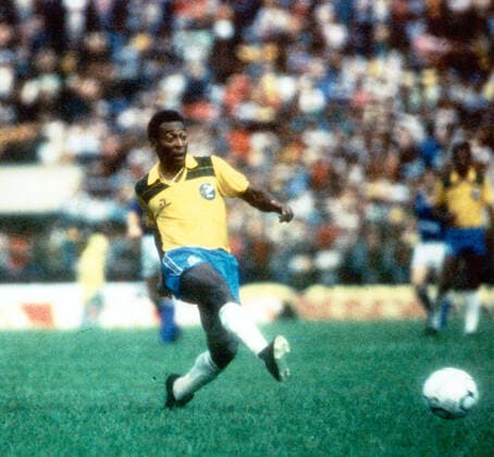 Archivio Lapresse 1-04-1990 Milano, Italia. Calcio Nella foto: PELE durante una partita amichevole.  Copyright: xx
