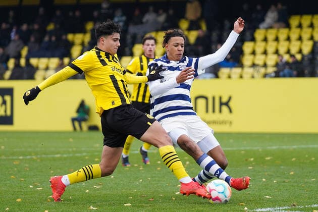 Sonntag, 04.12.2022 Saison 2022 2023 11. Spieltag A-Junioren-Bundesliga, U19-Bundesliga im BVB Fußballpark Hohenbuschei, Dortmund, Germany. BV Borussia Dortmund U19 - MSV Duisburg U19. Vincenzo Onofrietti