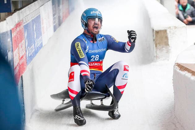 Bilder des Jahres, Sport 12 Dezember Sport Themen der Woche KW48 Sport Bilder des Tages LUGE - FIL WC Innsbruck INNSBRUCK,AUSTRIA,04.DEC.22 - LUGE - FIL World Cup, artificial track, singles men. Image shows the rejoicing of Nico Gleirscher (AUT).  GEPAxpictures xPatrickxSteiner