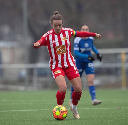 Fussball, Frauen, Saison 2022 2023, Regionalliga Nordost (12. Spieltag), SV Blau-Weiss Hohen Neuendorf - 1. FC Union Berlin, Lisa Heiseler (1. FC Union Berlin), 04.12. 2022, Copyright: xSebastianxRäppold MatthiasxKochx