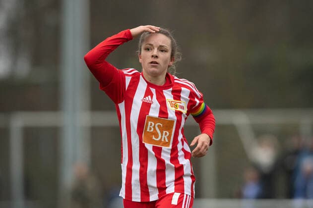 Fussball, Frauen, Saison 2022 2023, Regionalliga Nordost (12. Spieltag), SV Blau-Weiss Hohen Neuendorf - 1. FC Union Berlin, Lisa Heiseler (1. FC Union Berlin), 04.12. 2022, Copyright: xSebastianxRäppold MatthiasxKochx