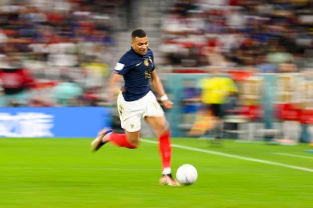 MBAPPE Kylian (FRA) FOOTBALL : France vs Pologne - 1 8e finale- coupe du Monde Qatar 2022 - 04 12 2022 JBAutissier Panoramic 