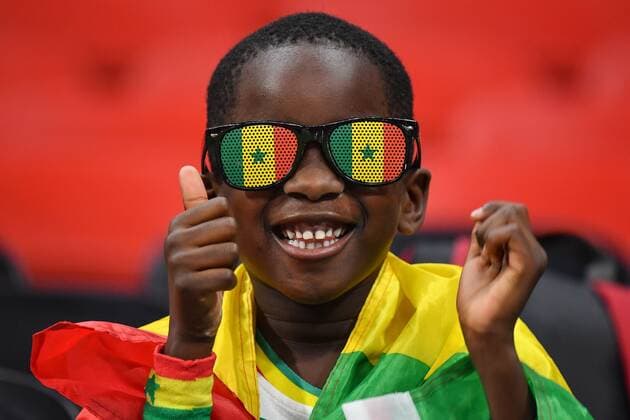 RECORD DATE NOT STATED FIFA World Cup, WM, Weltmeisterschaft, Fussball Qatar 2022 England vs Senegal OF Fans o Aficion during the game England vs Senegal, corresponding to the round of 16 of the FIFA World Cup Qatar 2022, at Al Bayt Stadium, Al Khor, Doha, on December 04, 2022. <br><br> Fans o Aficion durante el partido Inglaterra vs Senegal, correspondiente a los octavos de final de la Copa Mundial de la FIFA Catar 2022, en el Estadio Al Bayt, Al Khor, Doha, el 04 de Diciembre de 2022 AL KHOR DOHA QATAR  Copyright: xIsaacxOrtizx 20221204_3722