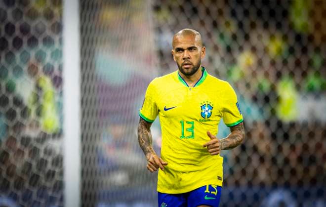 Doha, Qatar. 5th Dec, 2022. Dani Alves (Brasilien) Brazil - Korea Republic Brasilien - Südkorea World Cup 2022 in Qatar 05.12.2022 Credit: Moritz Müller