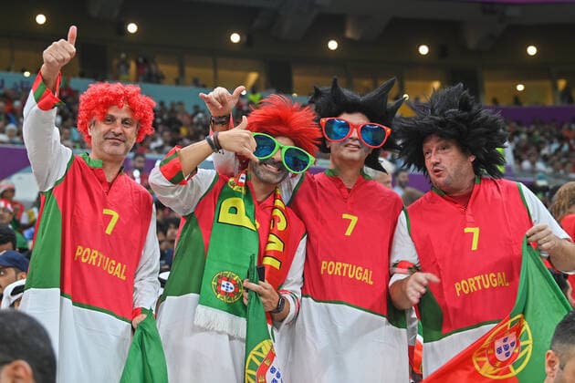 Fussball, Herren, Saison 2022 23, WM in Katar, Achtelfinale, Portugal - Schweiz im Lusail Iconic Stadium in Lusail, Die Fans von Portugal , 06.12. 2022, *** Football, Men, 2022 23 season, World Cup in Qatar, Round of 16, Portugal Switzerland at Lusail Iconic Stadium in Lusail, Portugal fans , 06 12 2022, Copyright: xMatthiasxKochx