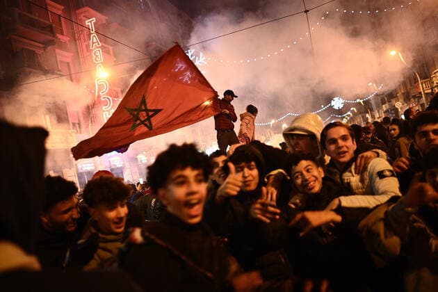 Photo Marco ALpozzi - LaPresse 06-12-2022 Turin Morocco fans watch the match at the Yalla Aurora Center in Turin In the photo fans  Copyright: xMarcoxALpozzix-xLaPressex