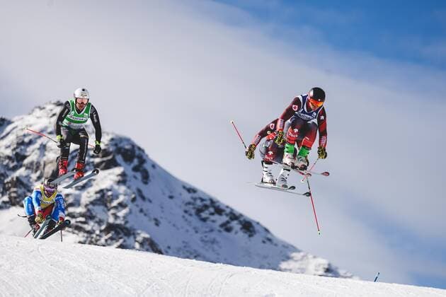 Sport Themen der Woche KW49 Sport Bilder des Tages FREE STYLE - FIS SX WC Val Thorens VAL THORENS,FRANCE,08.DEC.22 - FREESTYLE SKIING - FIS World Cup, Ski Cross, ladies, men. Image shows Romain Mari (FRA), Dominik Zuech (ITA), Brady Leman and Reece Howden (CAN).  GEPAxpictures xDanielxGoetzhaber