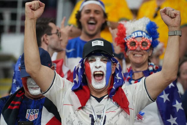 December 3, 2022, Al Rayyan, Qatar: AL RAYYAN, QATAR - DECEMBER 3: USA fans before a FIFA World Cup, WM, Weltmeisterschaft, Fussball Qatar 2022 Round of 16 match between Netherlands and USMNT at Khalifa International Stadium on December 3, 2022 in Al Rayyan, Qatar. Al Rayyan Qatar - ZUMAt139 20221203_zaa_t139_351 Copyright: xJohnxTodd IsixPhotosx