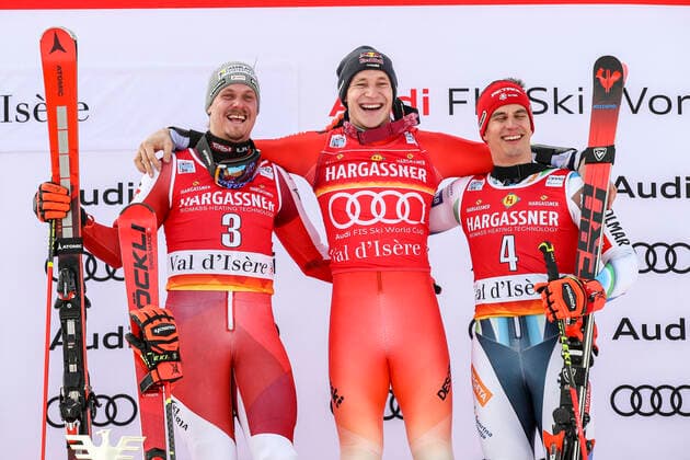 Bilder des Jahres 2022, Sport 12 Dezember Sport Bilder des Tages ALPINE SKIING - FIS WC Val d Isere VAL D ISERE,FRANCE,10.DEC.22 - ALPINE SKIING - FIS World Cup, giant slalom, men. Image shows Manuel Feller (AUT), Marco Odermatt (SUI) and Zan Kranjec (SLO).  GEPAxpictures xPatrickxSteiner