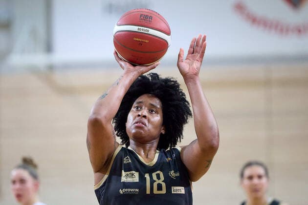 Brianna Lee Rollerson (Saarlouis, 18), Gisa Lions MBC - Inexio Royals Saarlouis, Basketball, Frauen, DBBL, Meisterschaft, 8. Spieltag, 2022 2023, 10.12.2022, Halle SWH Arena Sachsen-Anhalt Deutschland