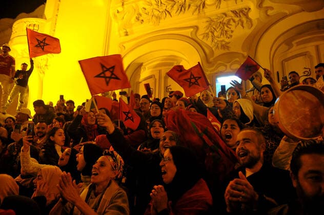 Fans Of Morocco s Celebrates In Tunis Fans celebrates Morocco s victory in the Qatar 2022 World Cup quarter-final football match against Portugal at Habib Bourguiba avenue in Tunis,Tunisia on December 10, 2022. Tunis Tunisia  Copyright: xYassinexMahjoubx originalFilename:mahjoub-notitle221210_np8cu.jpg