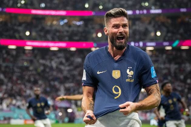 Sport Themen der Woche KW49 Sport Bilder des Tages Mandatory Credit: Photo by Dave Shopland Shutterstock (13655765ci) Olivier Giroud of France celebrates scoring a goal to make it 2-1 England v France, FIFA World Cup, WM, Weltmeisterschaft, Fussball 2022, Quarter Final, Football, Al Bayt Stadium, Al Khor, Qatar - 10 Dec 2022 Editorial Use Only England v France, FIFA World Cup 2022, Quarter Final, Football, Al Bayt Stadium, Al Khor, Qatar - 10 Dec 2022 Editorial Use Only  Copyright: xDavexShopland Shutterstockx 13655765ci