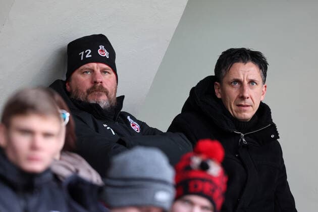 1.FC Köln vs. SC Freiburg, Fussball Frauen, 1. Bundesliga, unter den Zuschauern von links: Steffen Baumgart, Christian Keller (1.FC Köln), Bild: , 11.12.2022