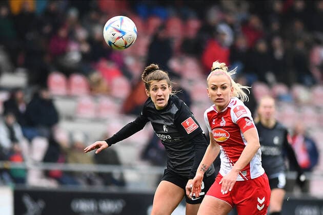 GERMANY, COLOGNE - DECEMBER 11, 2022: Mandy Islacker, Luisa Wensing. The match of Women Bundesliga 1.FC Koeln vs SC Freiburg  Copyright: xVITALIIxKLIUIEVx